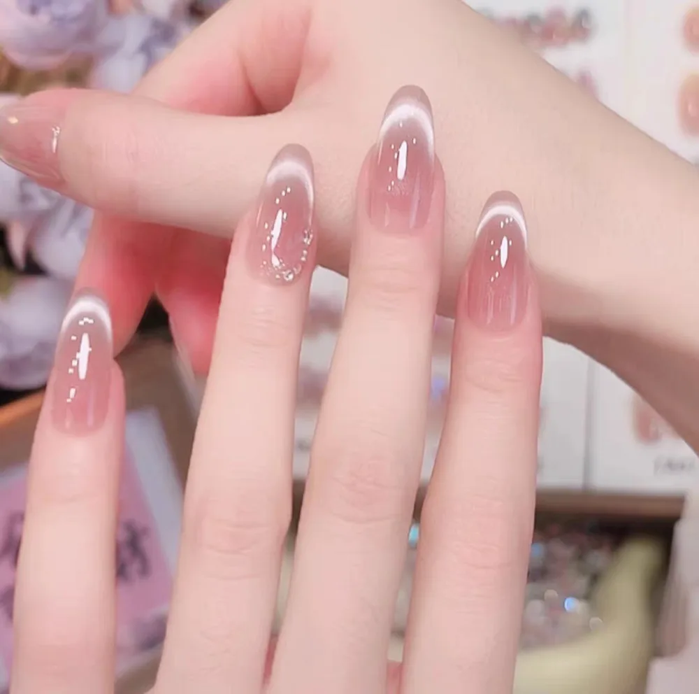 Wearable Nails with Pure Desire Cat Eye Effect, High-End Handmade Nail Art Pieces, Pack of 10