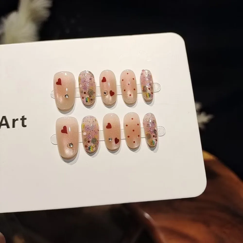 Wearable Nails with Pure Desire Cat Eye Effect, High-End Handmade Nail Art Pieces, Pack of 10
