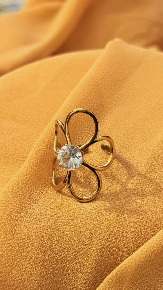 Premium flower Ring — view 2